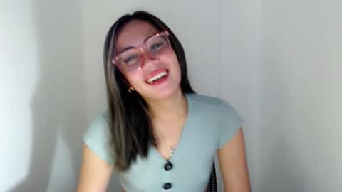 itsurgil_kloeh online show from November 22, 8:19 pm