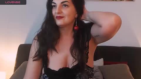 Melissa Khaan online show from December 19, 11:18 am