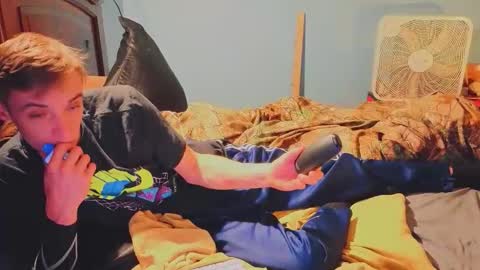 itzd123 online show from April 2, 8:56 am