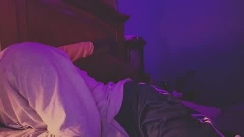 itzd123 online show from April 18, 9:02 am