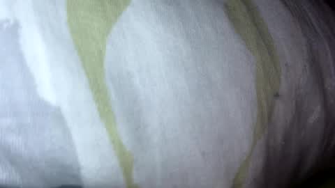 Snapshot of iuuuf2 chatting on December 16, 1:53 am Iuuuf2 or Samel online show from December 16, 1:53 am