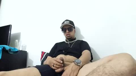 Snapshot of ivanfpc93 chatting on October 11, 3:50 am ivanfpc93 online show from October 11, 3:50 am