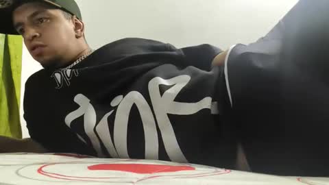 Snapshot of ivanfpc93 chatting on October 22, 3:51 am ivanfpc93 online show from October 22, 3:51 am