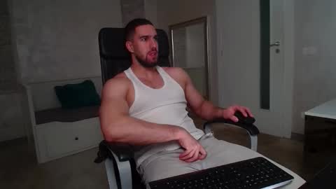 IvanHydee online show from December 23, 5:49 am