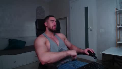 IvanHydee online show from January 8, 5:54 am