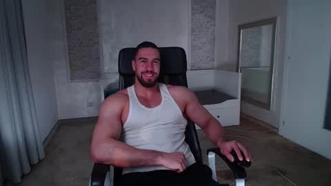 IvanHydee online show from March 4, 5:46 am