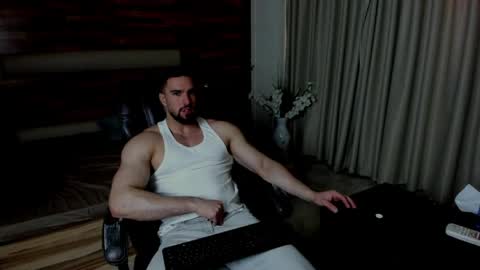 IvanHydee online show from April 14, 4:40 am