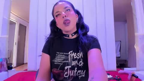     online show from April 20, 1:58 pm