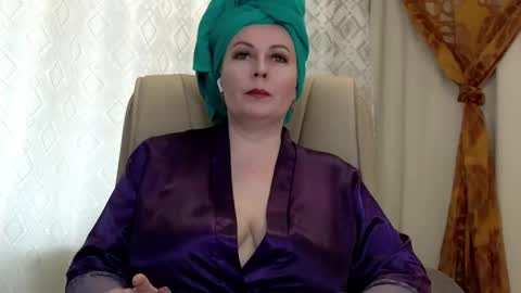 Snapshot of ivettasplash chatting on February 24, 2:51 am IrennaSplash online show from February 24, 2:51 am