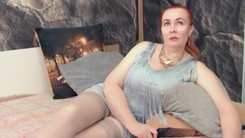 Snapshot of ivettasplash chatting on November 24, 1:38 am IrennaSplash online show from November 24, 1:38 am