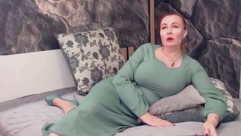 Snapshot of ivettasplash chatting on December 1, 1:54 am IrennaSplash online show from December 1, 1:54 am