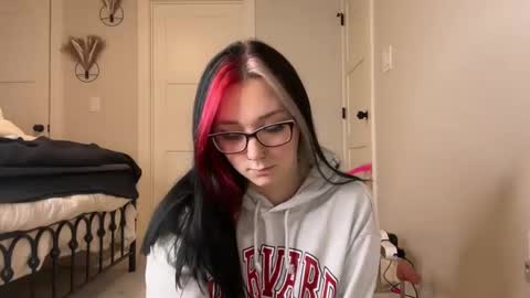 ivey jade online show from October 1, 5:57 am