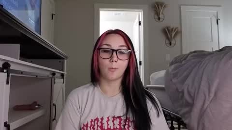 ivey jade online show from November 27, 4:25 am