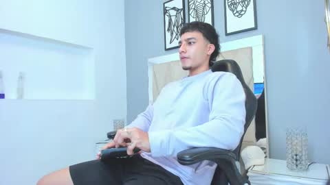 Snapshot of ivo_beischel chatting on October 19, 3:51 am Ivo Beischel online show from October 19, 3:51 am