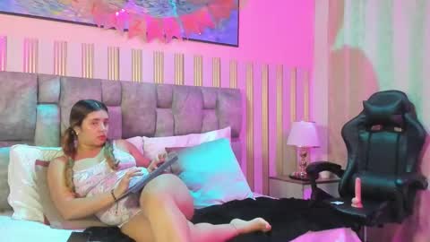 Snapshot of ivonne_kiss chatting on December 17, 11:16 am ivonne online show from December 17, 11:16 am