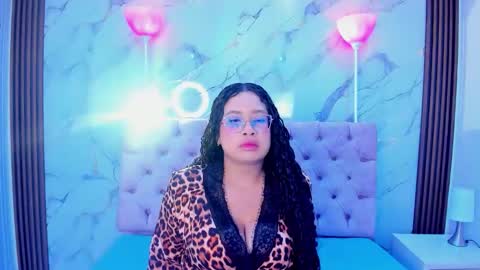 ivonygarciia online show from February 16, 7:32 pm