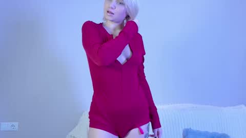 ivory_soule online show from September 28, 4:23 pm