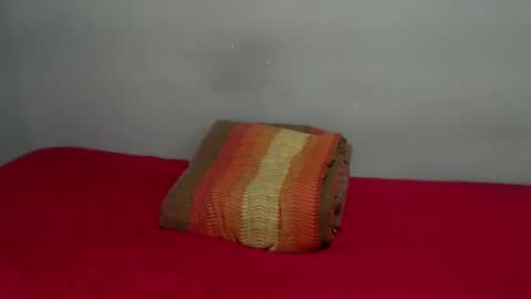 Snapshot of ivorytits48 chatting on February 24, 4:49 am IVORYTITS48 online show from February 24, 4:49 am