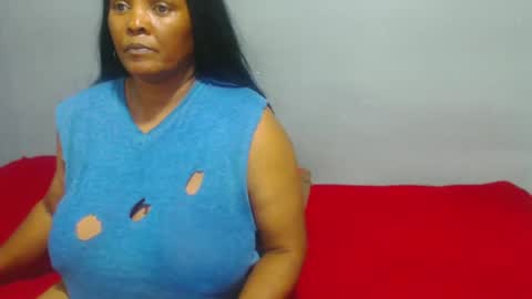 Snapshot of ivorytits48 chatting on February 25, 11:41 am IVORYTITS48 online show from February 25, 11:41 am