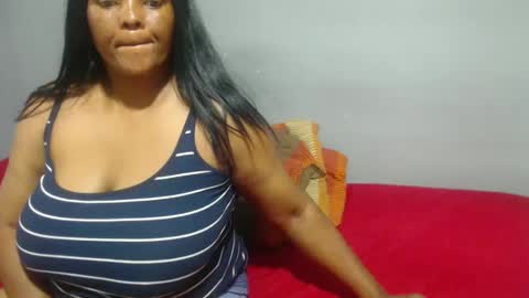 Snapshot of ivorytits48 chatting on March 1, 2:26 am IVORYTITS48 online show from March 1, 2:26 am