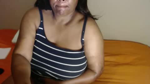 Snapshot of ivorytits48 chatting on September 24, 3:54 am IVORYTITS48 online show from September 24, 3:54 am