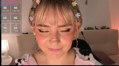 Pamela online show from April 10, 11:20 pm