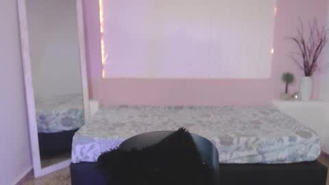 i v y  b l i s s online show from March 28, 4:45 am