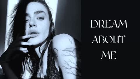 Snapshot of ivyjonson chatting on January 10, 8:04 pm Miss Ivy online show from January 10, 8:04 pm