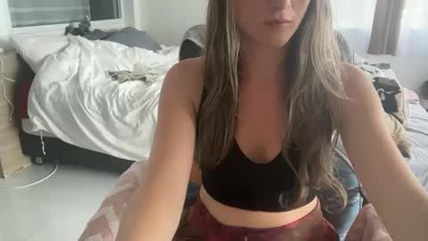 Snapshot of ivysagex chatting on November 11, 7:19 am ivysagex online show from November 11, 7:19 am