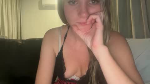 Snapshot of ivysagex chatting on November 22, 7:02 pm ivysagex online show from November 22, 7:02 pm