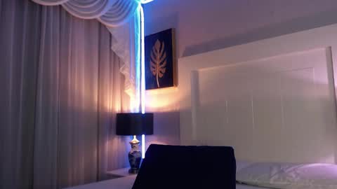 Snapshot of ivyy_crystal chatting on January 23, 12:09 pm Ivy online show from January 23, 12:09 pm