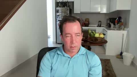 Snapshot of iwantuu2 chatting on September 23, 8:50 am chat with me to find out online show from September 23, 8:50 am