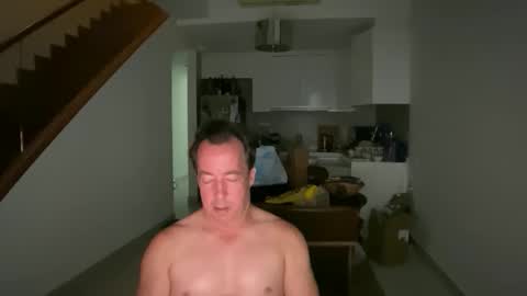 Snapshot of iwantuu2 chatting on December 14, 7:03 am chat with me to find out online show from December 14, 7:03 am