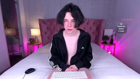 Maxim online show from October 28, 2:53 pm