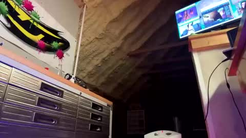 Snapshot of iwinnner chatting on November 2, 4:59 am That Guy online show from November 2, 4:59 am