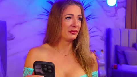 izabelle_02 online show from January 6, 5:44 am