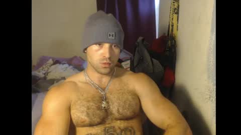 izak144 online show from April 29, 1:53 am