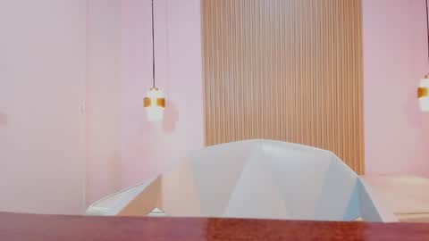 izelevans online show from March 3, 12:11 pm