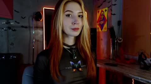 Snapshot of izi_fox chatting on January 24, 9:37 pm izi online show from January 24, 9:37 pm