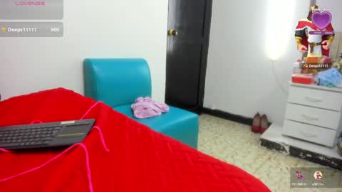 Izzy online show from January 25, 8:00 pm