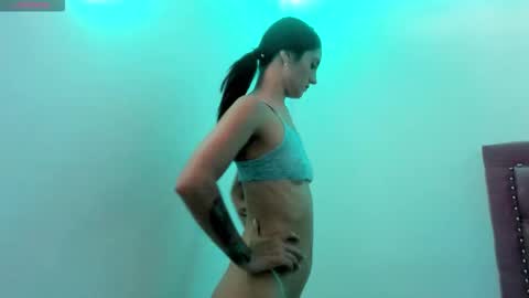 Izzy online show from October 19, 3:45 pm