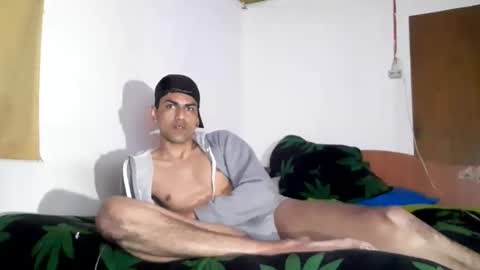 j04kin44l33xi5 online show from November 29, 9:23 am