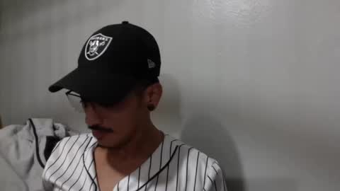 Snapshot of j0nnyk1ng chatting on October 16, 8:15 am Mugen online show from October 16, 8:15 am