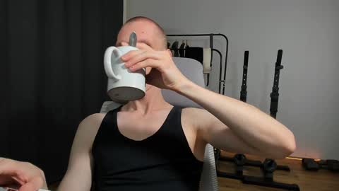 Snapshot of j_akira13 chatting on December 29, 6:56 am Danny online show from December 29, 6:56 am