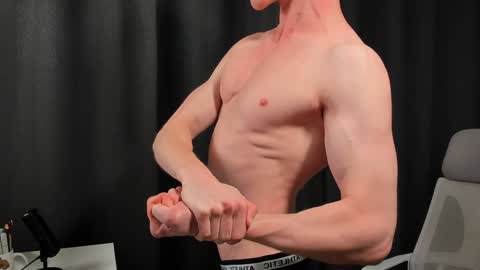 Snapshot of j_akira13 chatting on January 29, 4:47 am Danny online show from January 29, 4:47 am