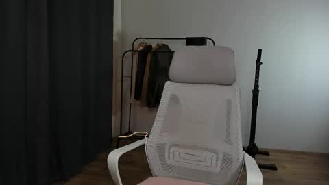 Snapshot of j_akira13 chatting on February 14, 8:26 pm Danny online show from February 14, 8:26 pm