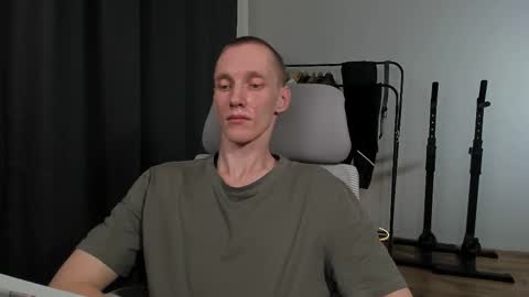 Snapshot of j_akira13 chatting on February 17, 4:09 am Danny online show from February 17, 4:09 am