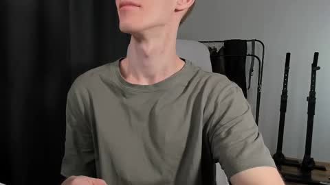 Snapshot of j_akira13 chatting on February 20, 9:33 am Danny online show from February 20, 9:33 am