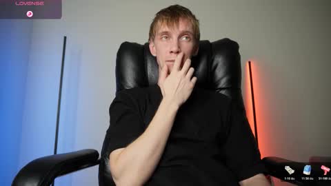 Snapshot of j_akira13 chatting on October 27, 8:29 am Danny online show from October 27, 8:29 am