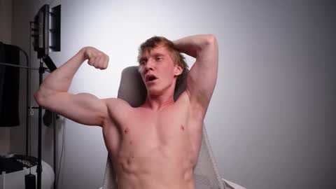 Snapshot of j_akira13 chatting on November 21, 5:39 am Danny online show from November 21, 5:39 am